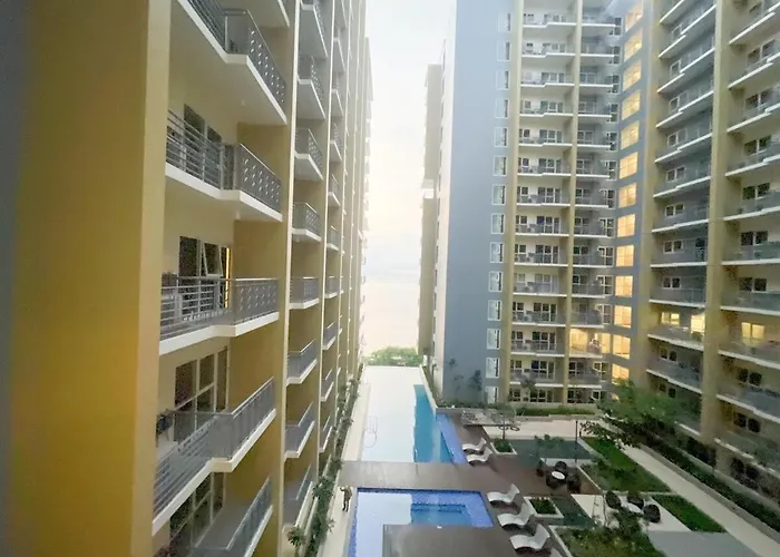 Cozy 3br In Bay Near Okada Ii 12pax Apartment *