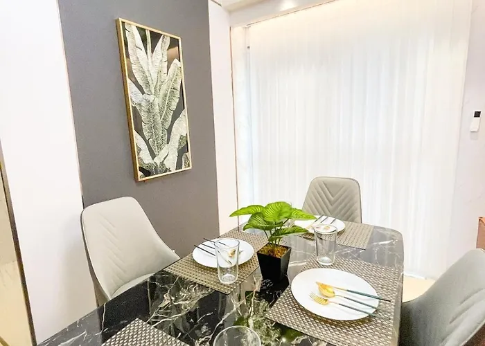 Cozy 3br In Bay Near Okada Ii 12pax Manila